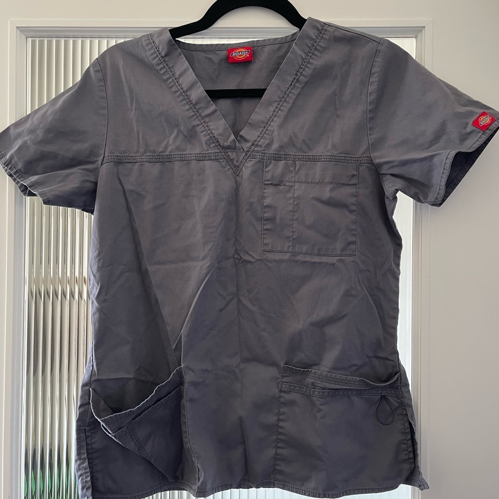 Dickies Gray Workwear Top with Red Logo Tag